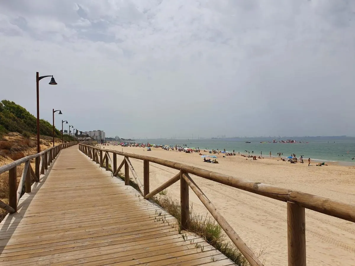 Apartamento Estupendo Apartamento cerca de la Playa del Ancla El Puerto de Santa María España